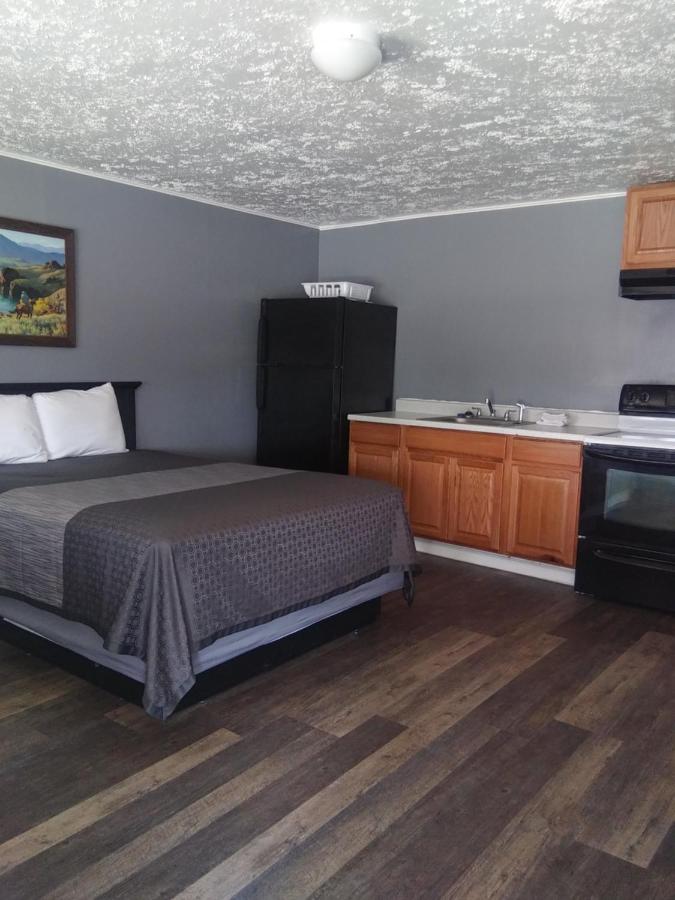 | Modoc Inn