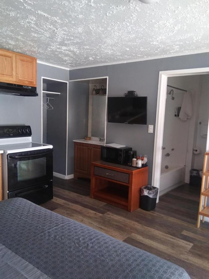 | Modoc Inn