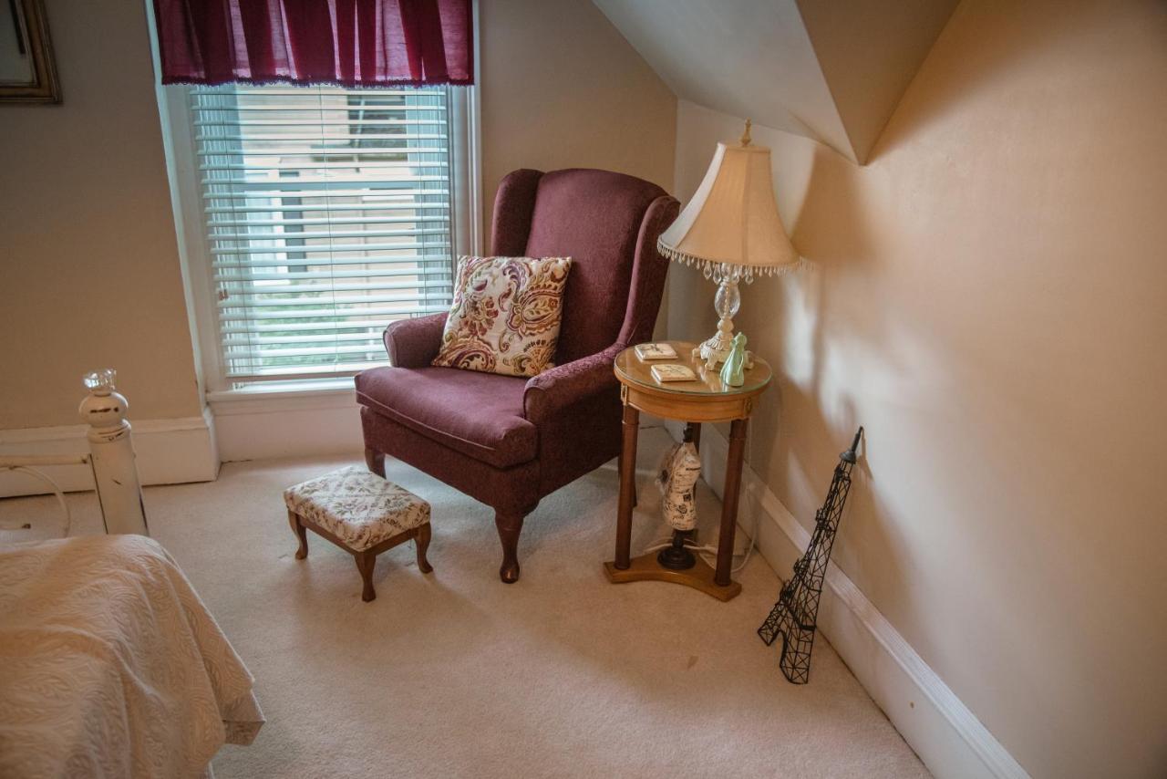 | Blessings on State Bed & Breakfast