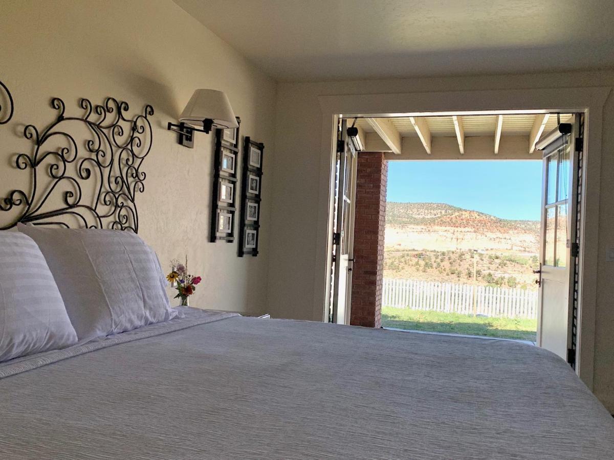 | Annie's Place Bed & Breakfast