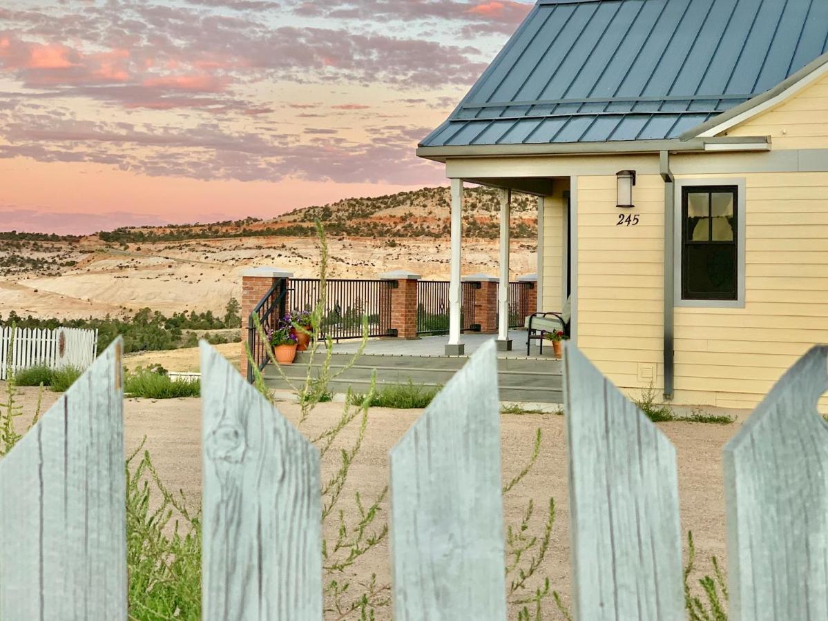 | Annie's Place Bed & Breakfast