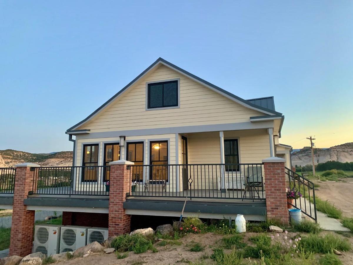 | Annie's Place Bed & Breakfast