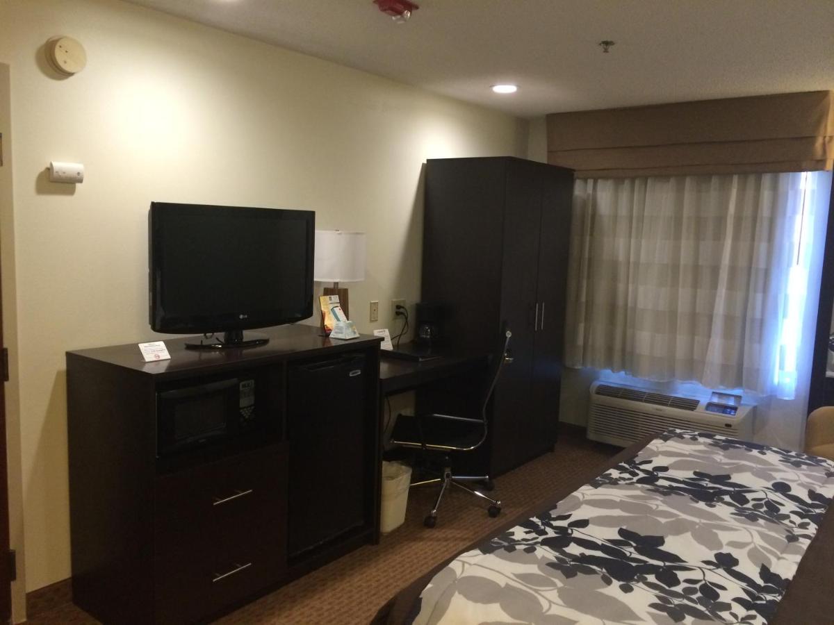 Standard Queen Room with Two Queen Beds - Non-Smoking at Sleep Inn Columbia