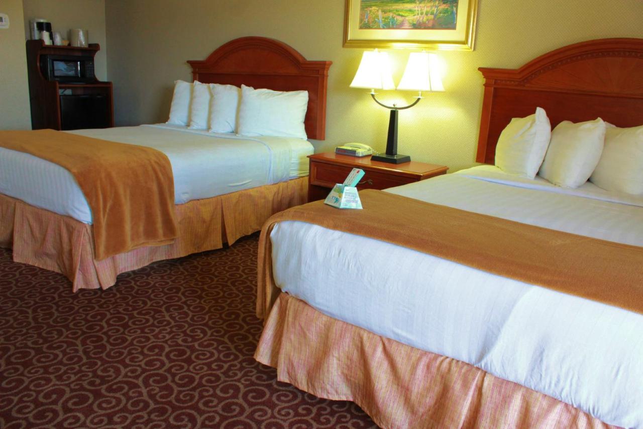 | Red Arrow Inn & Suites