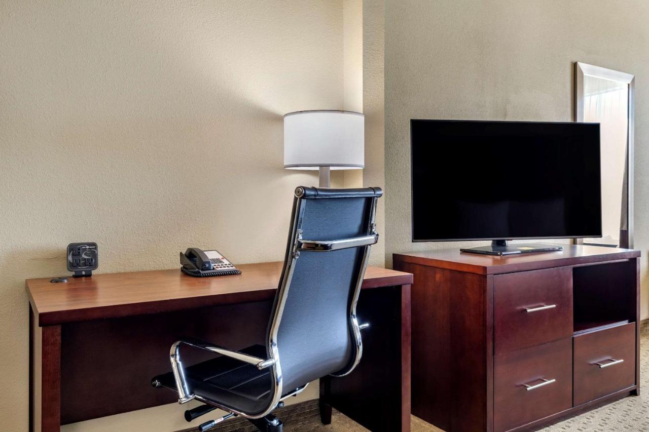 Queen Suite with Two Queen Beds - Non-Smoking at Comfort Suites Waco Near University Area