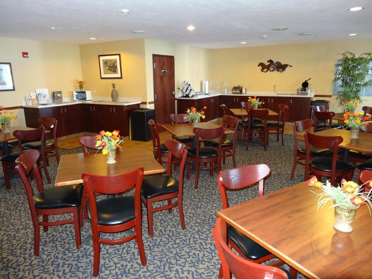 | Fairgrounds Inn