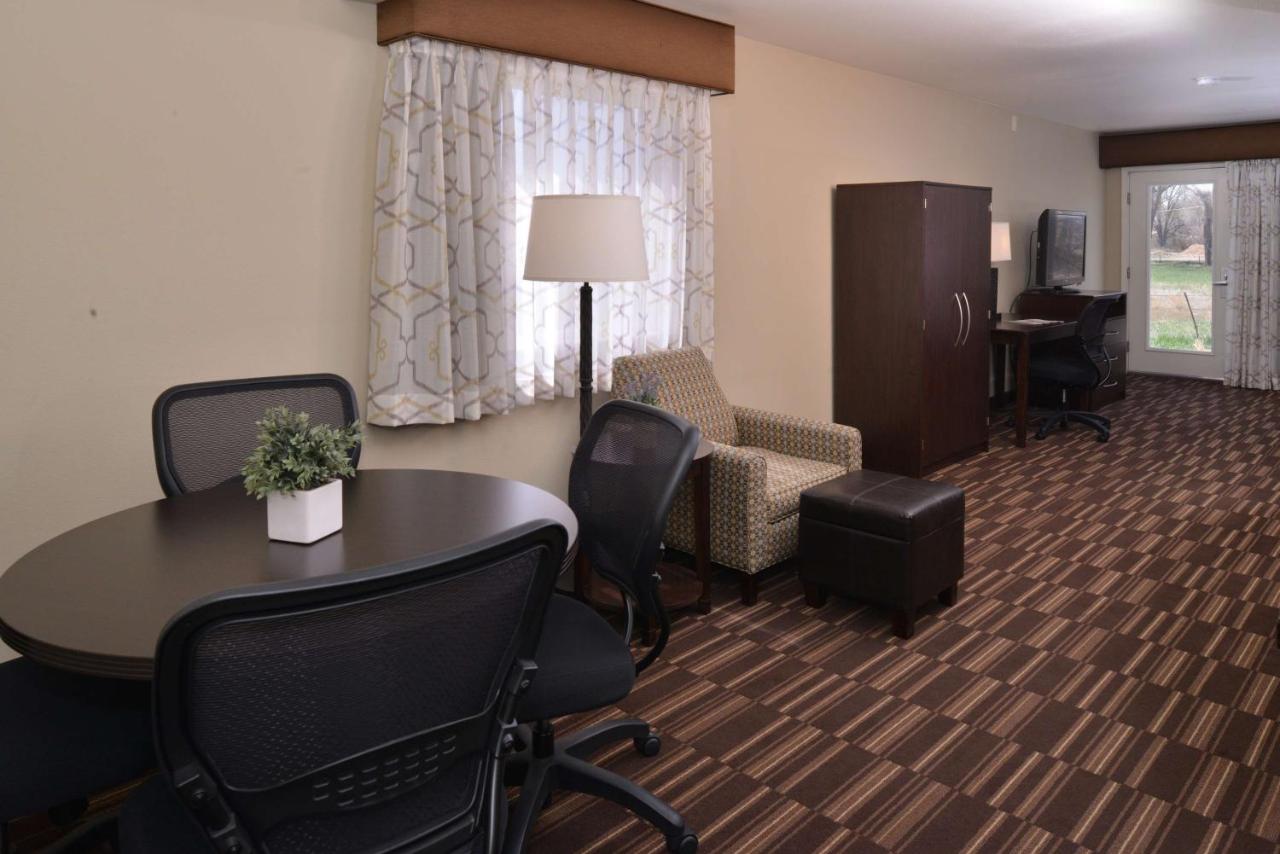 Deluxe King Room - Non Smoking at Best Western Sundowner