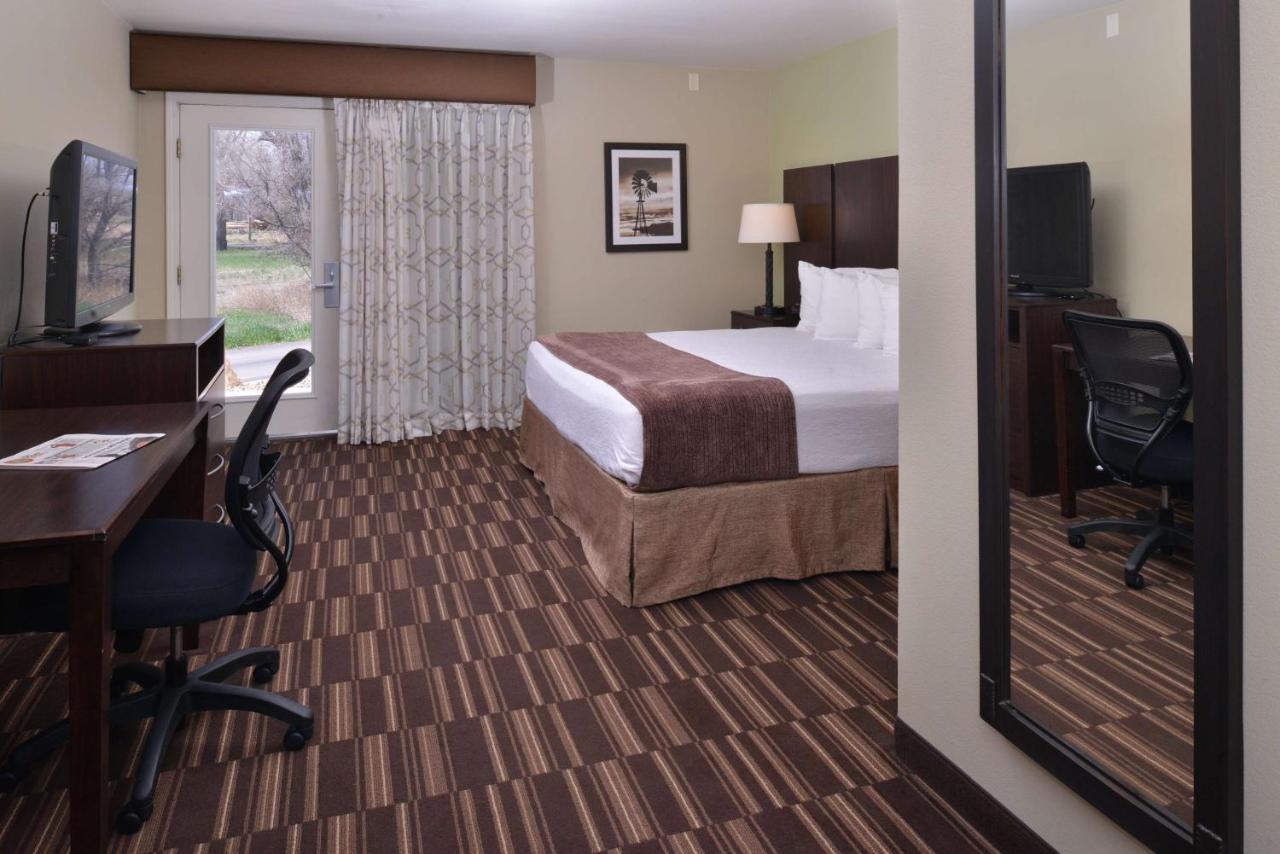 Deluxe King Room - Non Smoking at Best Western Sundowner