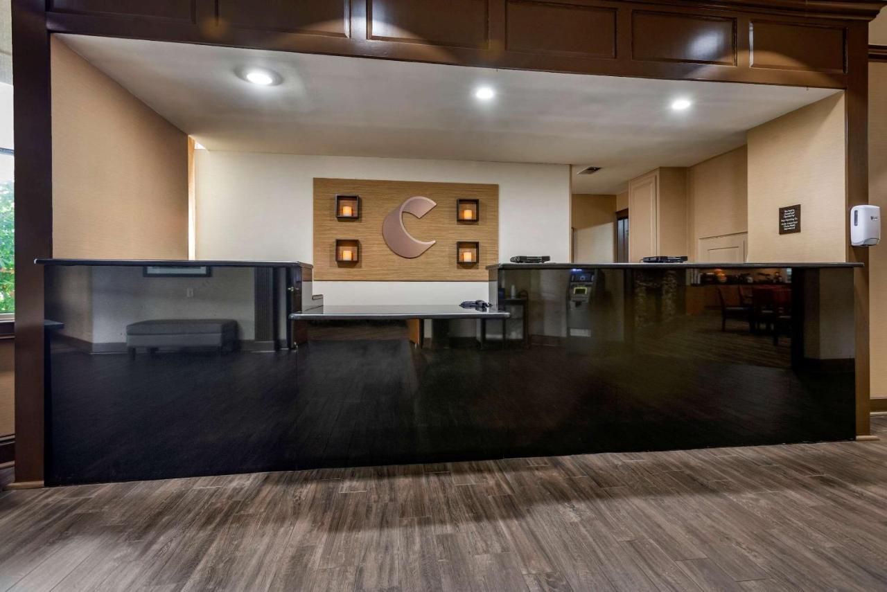 | Comfort Inn Lancaster County North