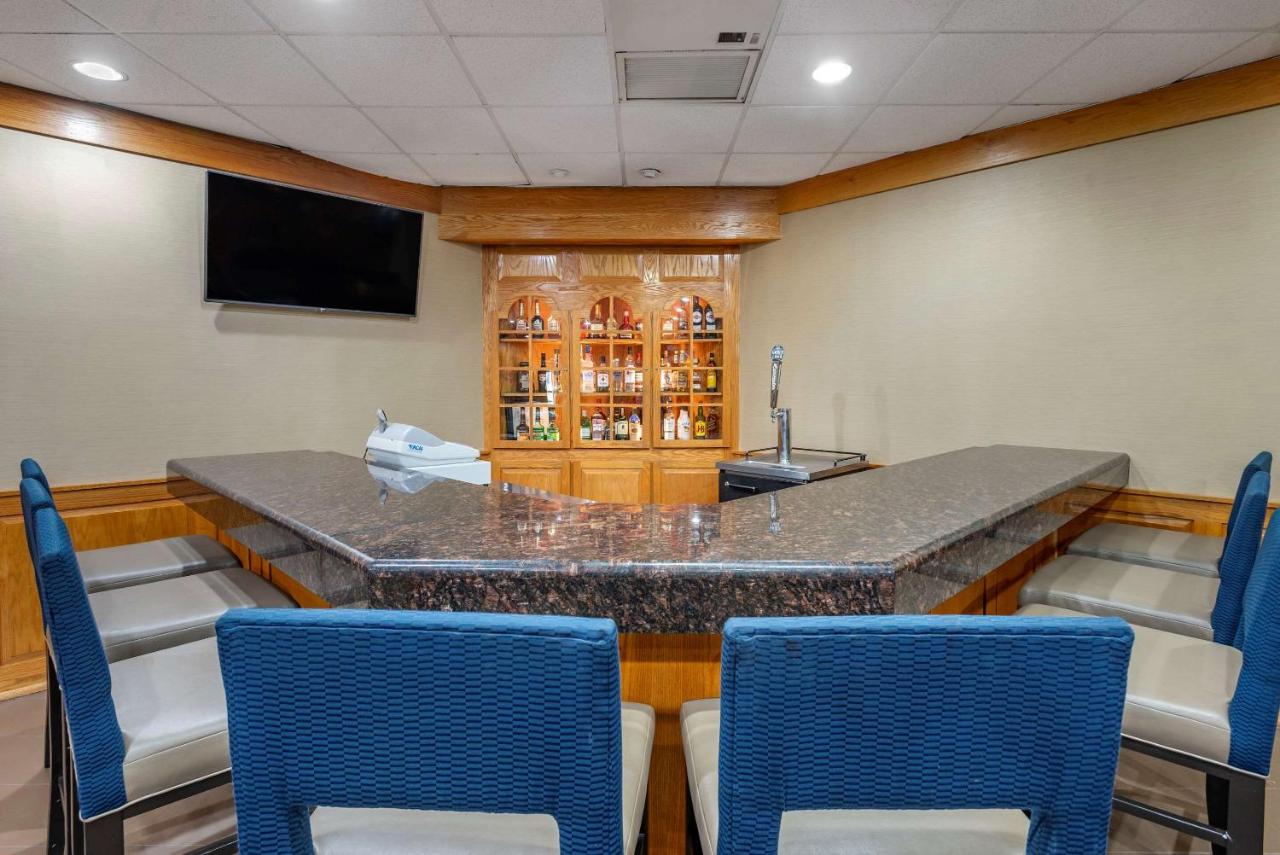 | Comfort Inn Lancaster County North