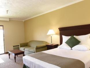 Room #51871352 at Best Western Plus Ahtanum Inn