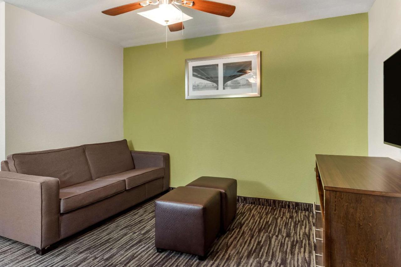 King Suite with Sofa Bed - Non-Smoking at Comfort Inn & Suites North Little Rock JFK Blvd
