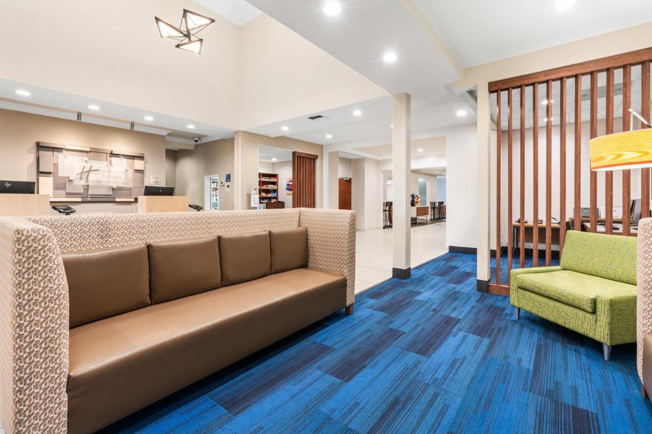 | Holiday Inn Express Hotel & Suites Klamath Falls Central, an IHG Hotel