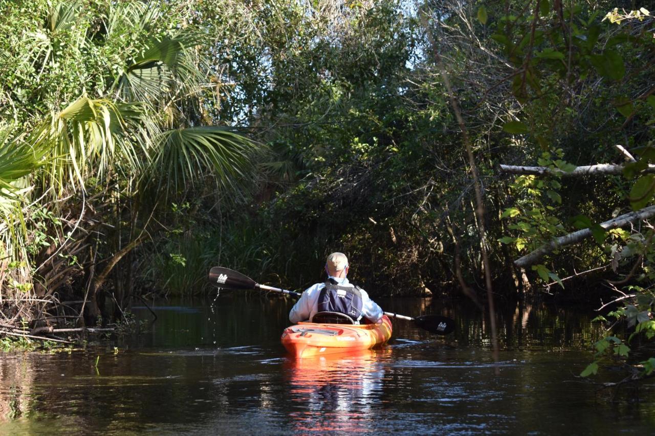 | Ivey House Everglades Adventures Hotel
