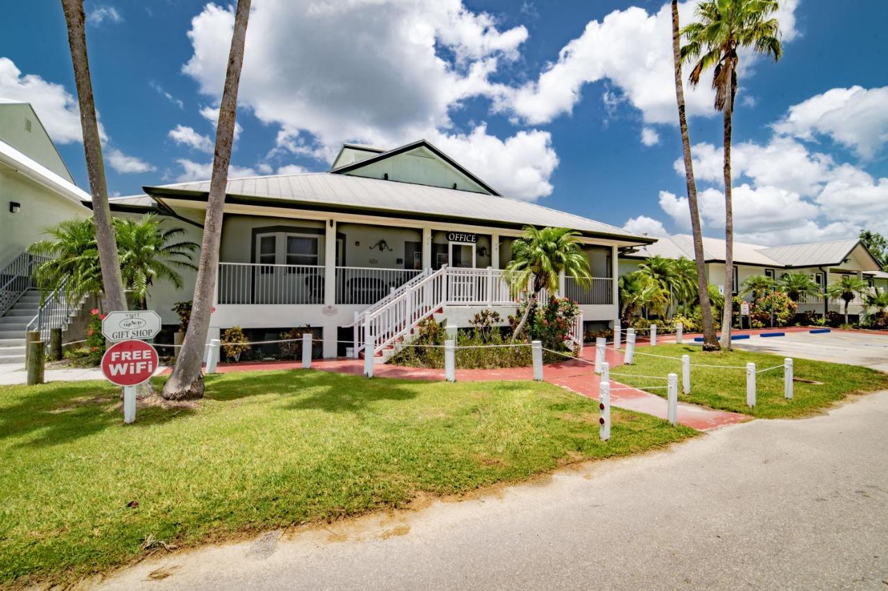 | Ivey House Everglades Adventures Hotel