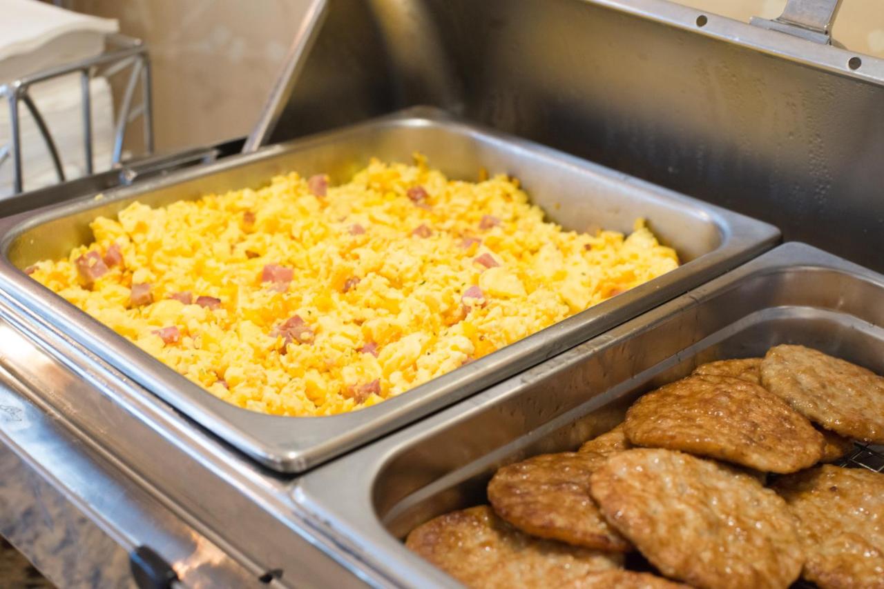 | BridgePointe Inn & Suites by BPhotels, Council Bluffs, Omaha Area
