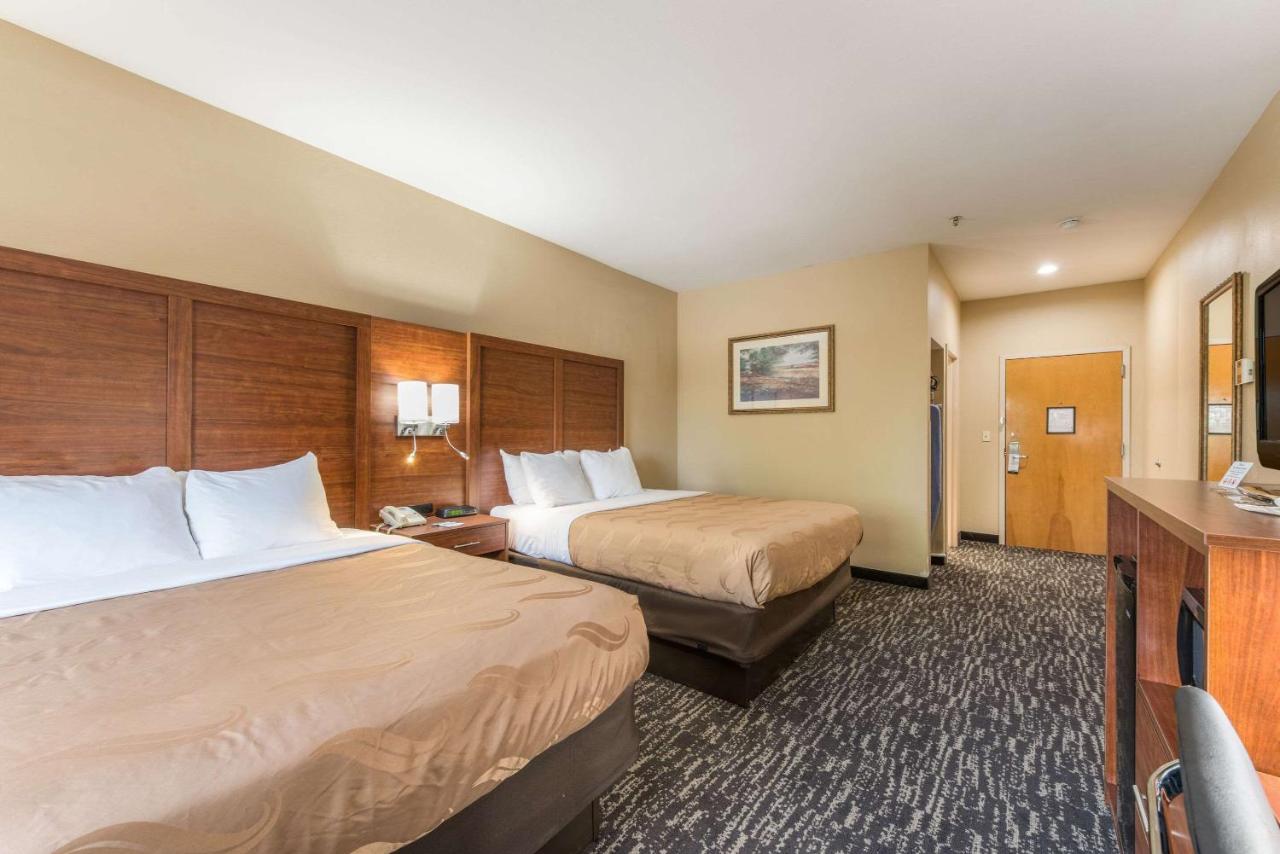 Queen Room with Two Queen Beds - Non-Smoking at Quality Inn & Suites Hendersonville - Flat Rock