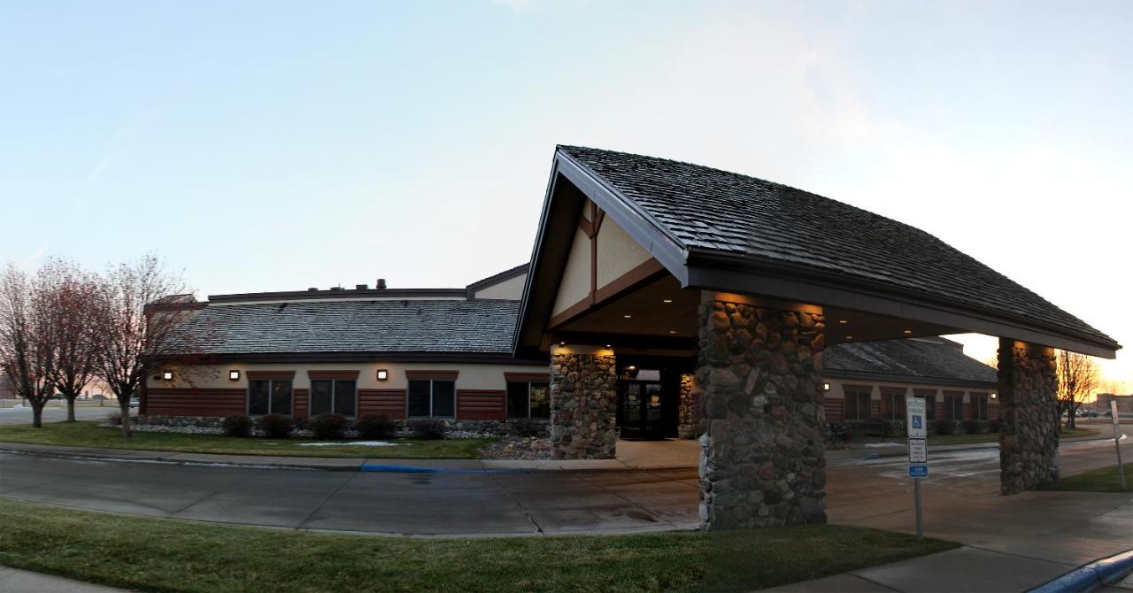| C'mon Inn Grand Forks