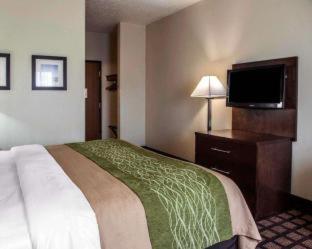 Room #48993804 at Baymont by Wyndham Richmond I-70
