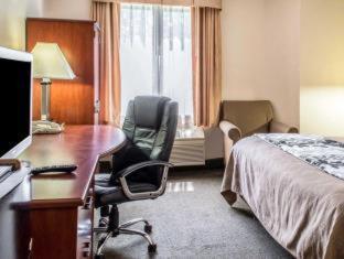 Room #49207608 at Sleep Inn Wytheville I-77 and I-81