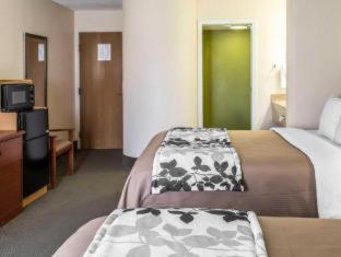 Room #49207609 at Sleep Inn Wytheville I-77 and I-81
