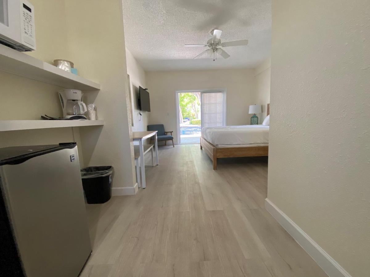 King Room - Disability Access at Amoray Dive Resort