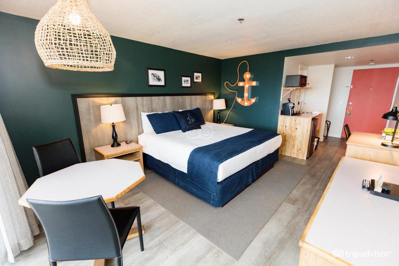 | Surftides Hotel