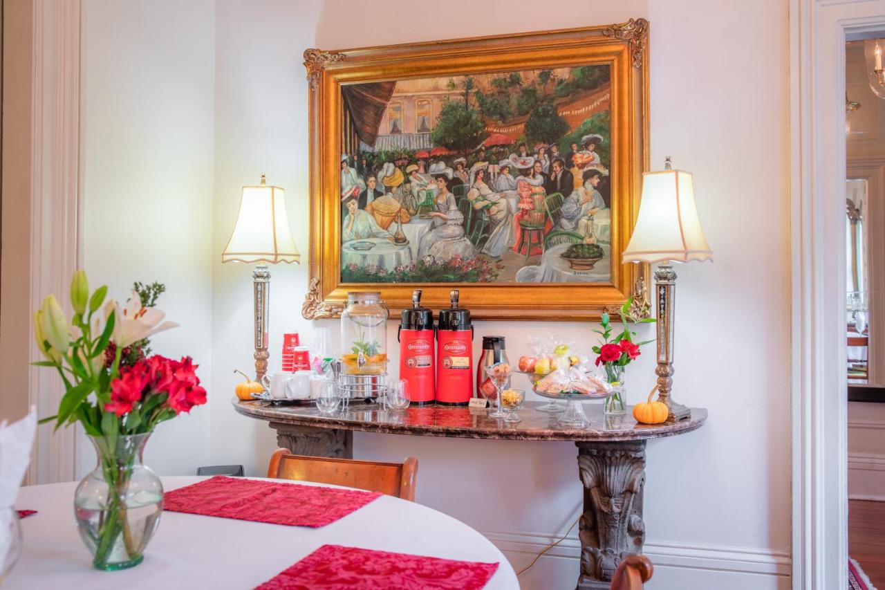 | Justine Inn Savannah