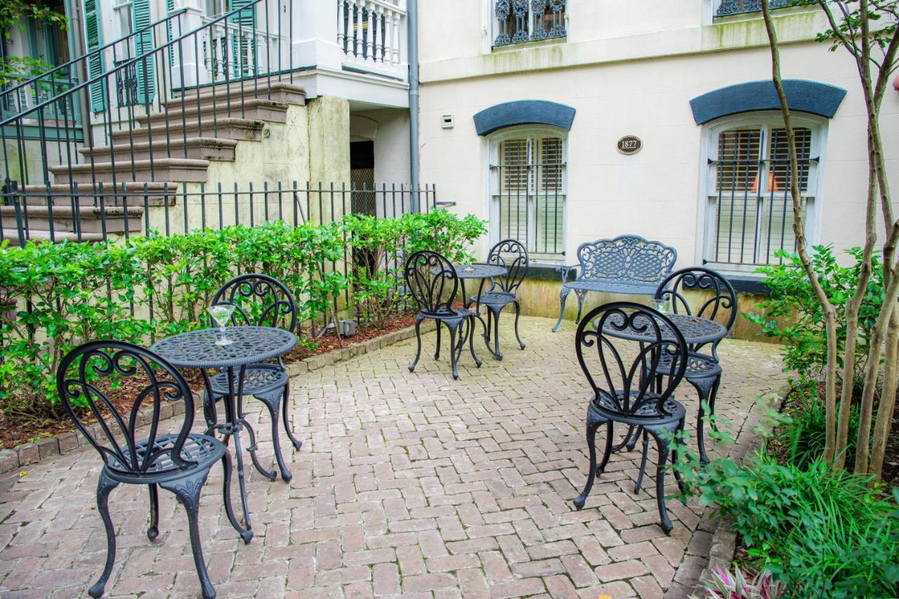 | Justine Inn Savannah