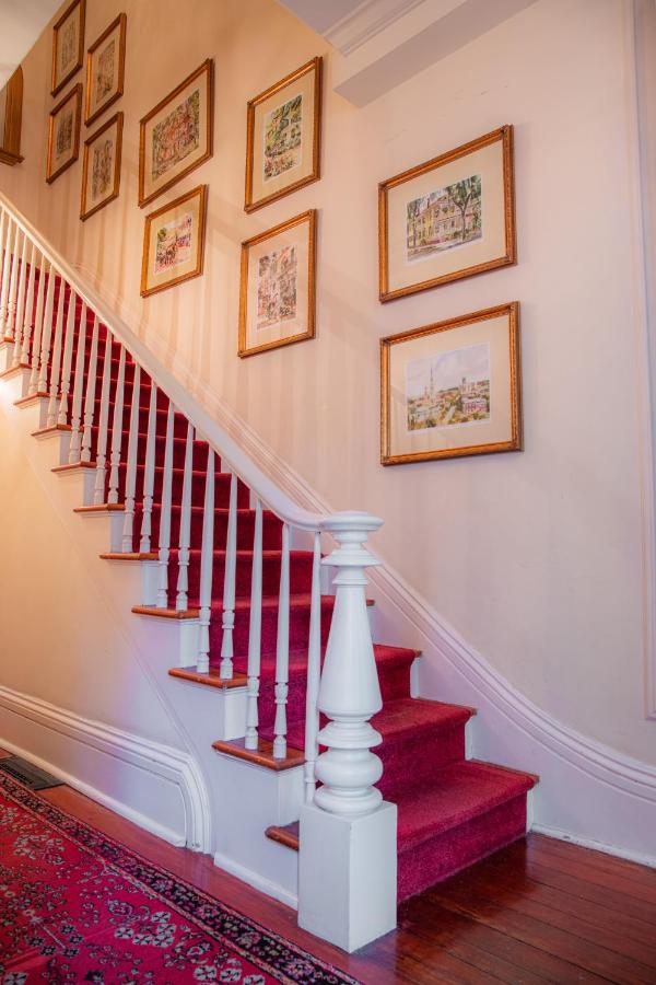 | Justine Inn Savannah
