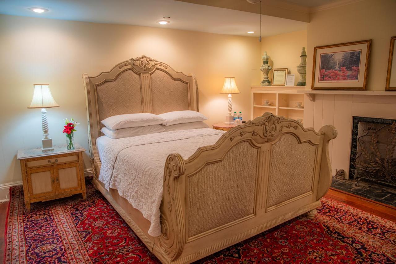| Justine Inn Savannah
