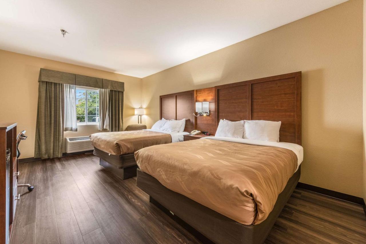Queen Room with Two Queen Beds - Non-Smoking at Quality Inn & Suites Hendersonville - Flat Rock