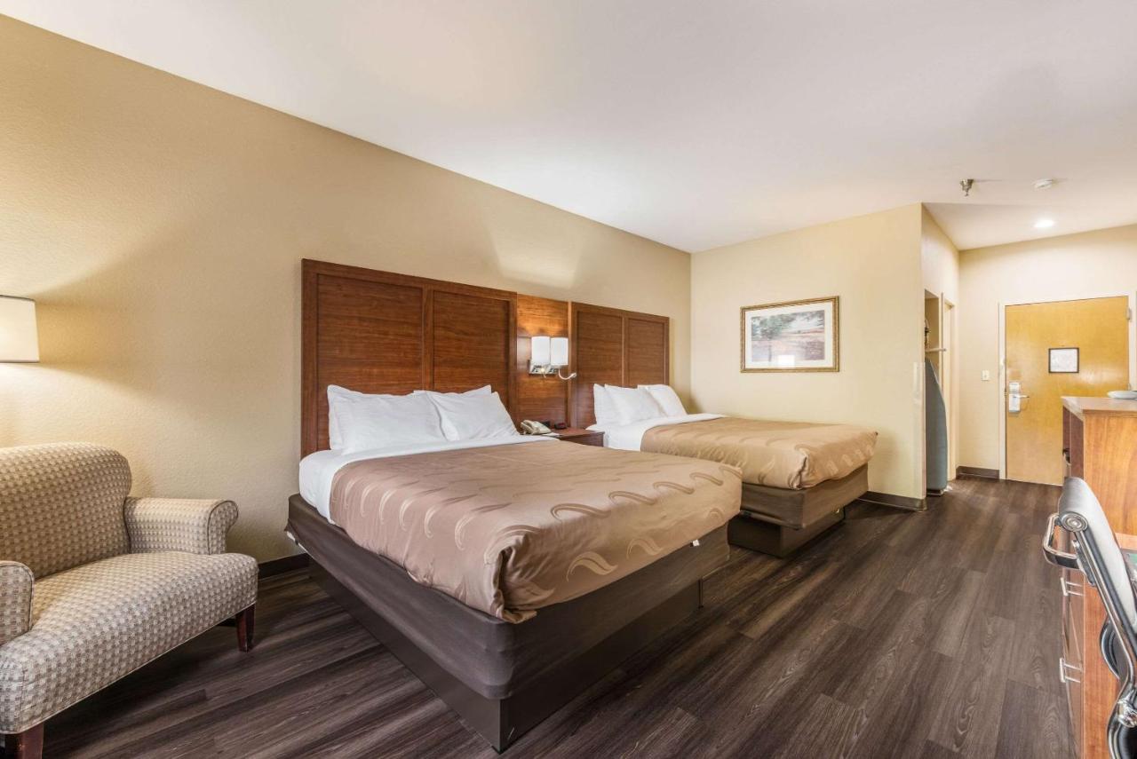 Queen Room with Two Queen Beds - Non-Smoking at Quality Inn & Suites Hendersonville - Flat Rock