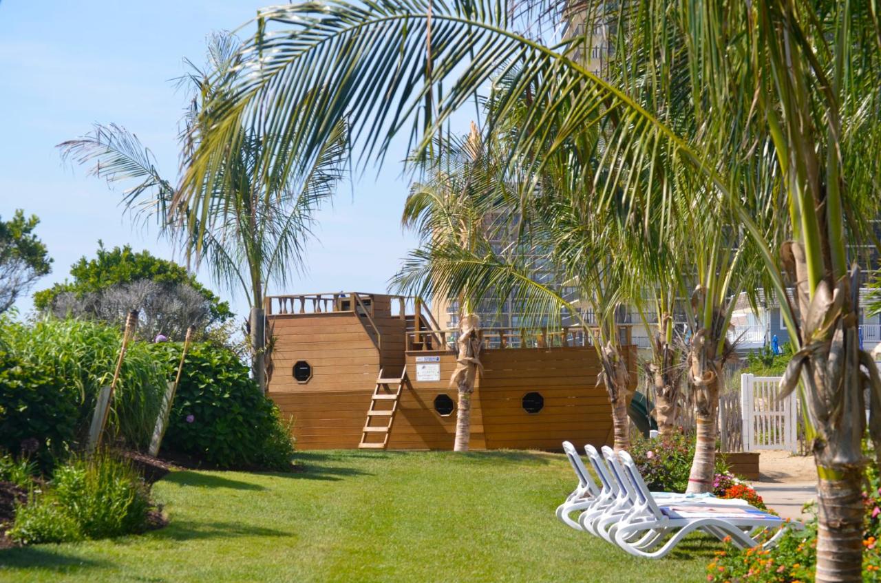 | Carousel Resort Hotel and Condominiums