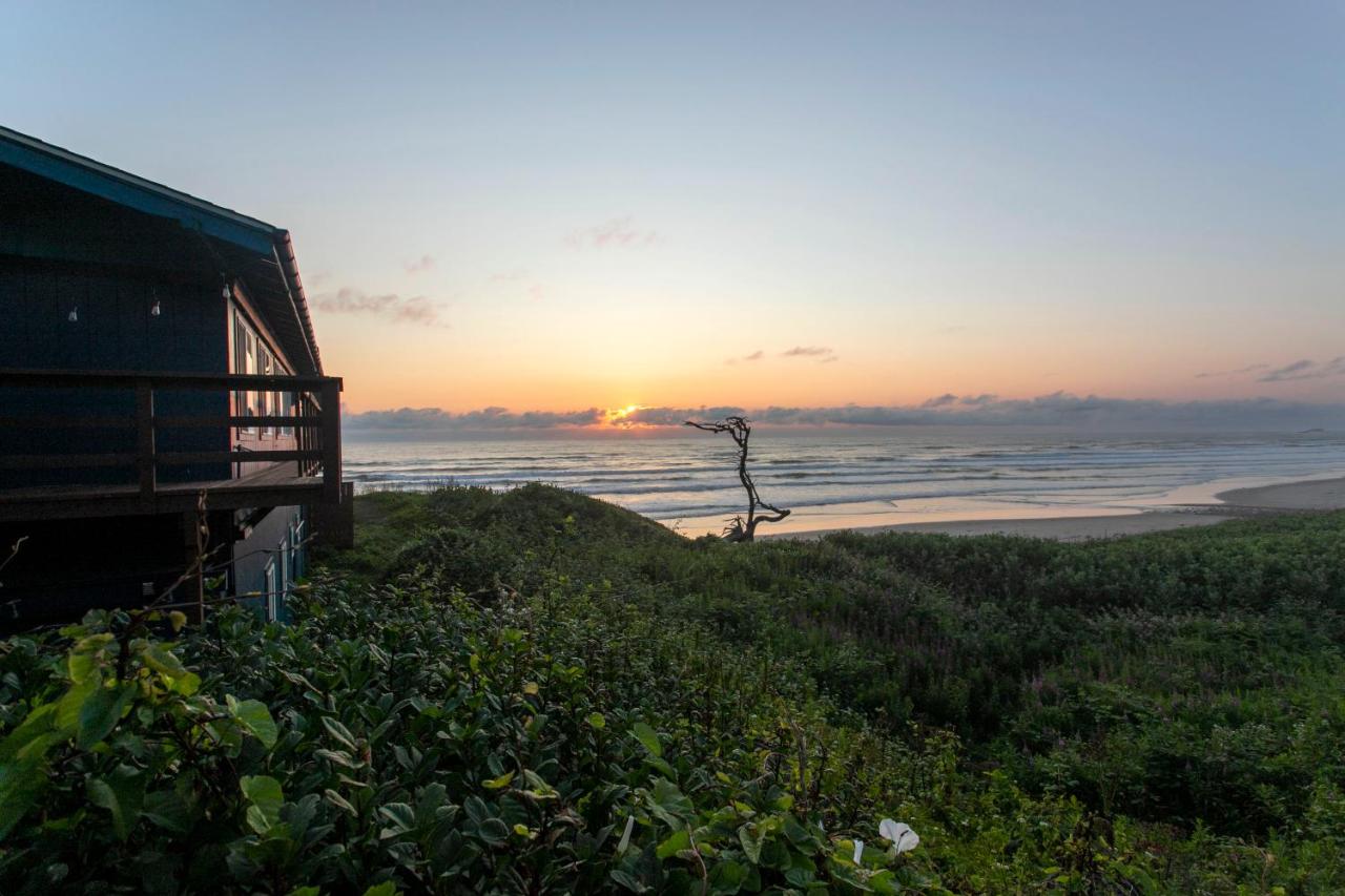  | Moolack Shores Inn