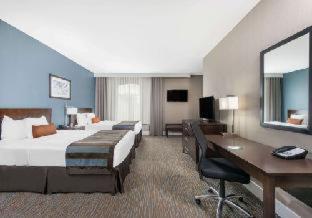 Room #563332408 at La Quinta Inn & Suites by Wyndham Galveston West Seawall