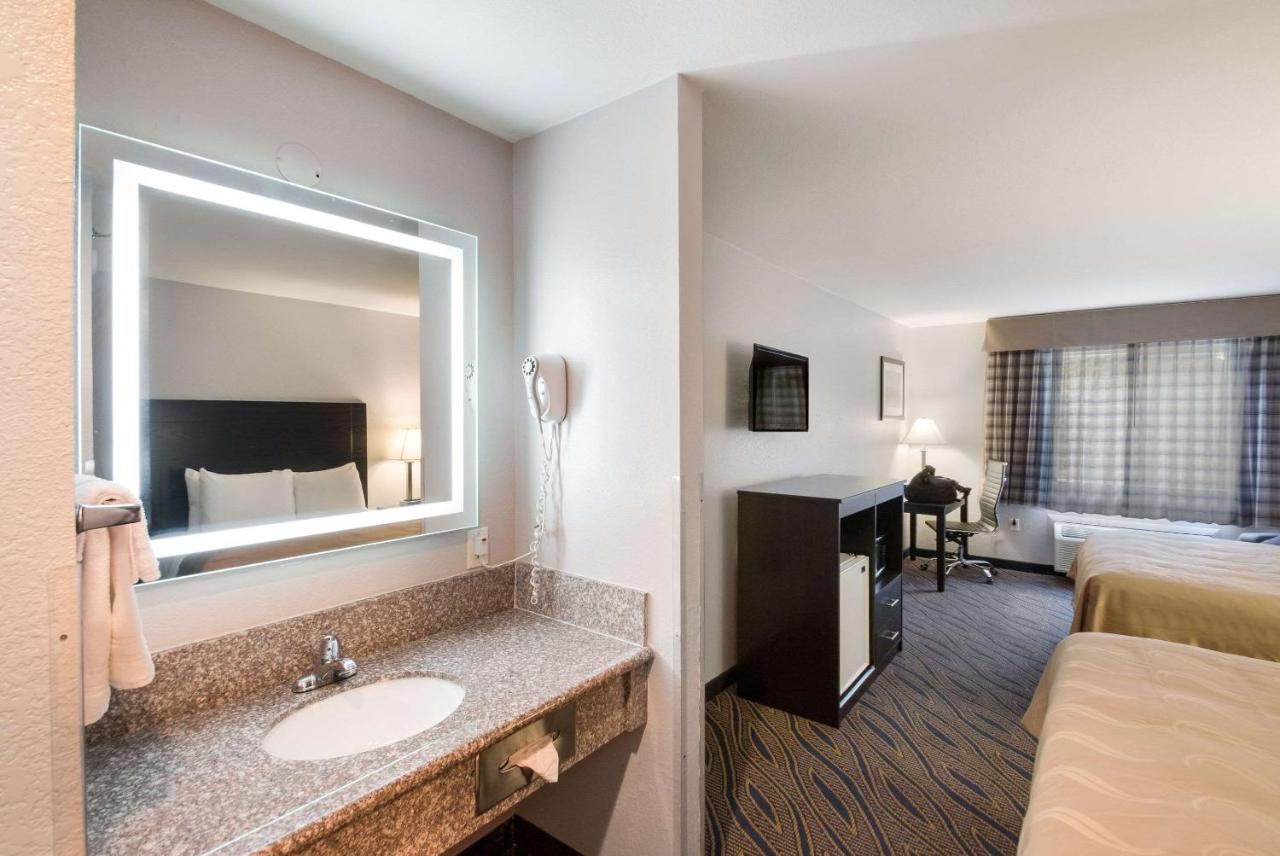Standard Queen Room with Two Queen Beds - Non-Smoking at Quality Inn Midvale - Salt Lake City South