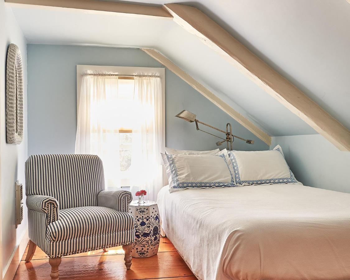 | Cliff Lodge