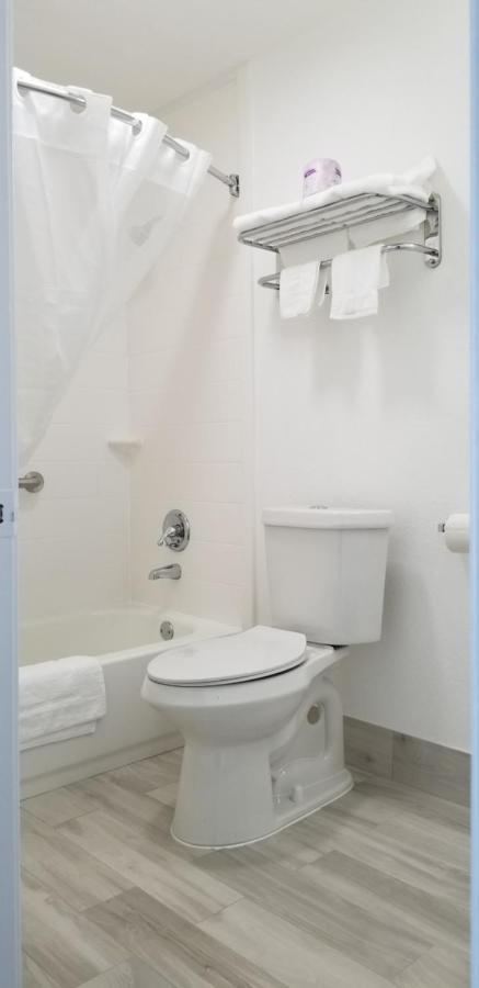 | Key West Inn - Boaz