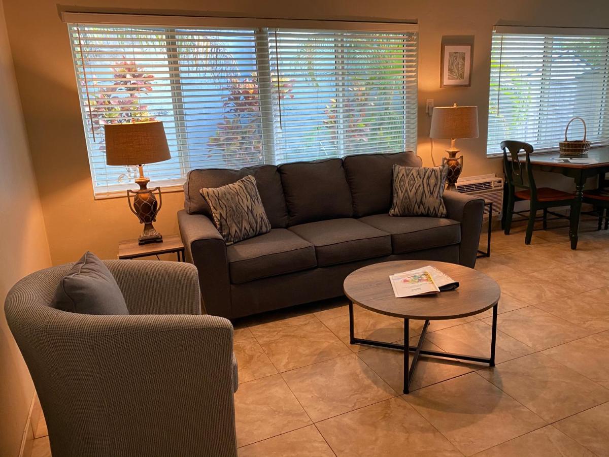 Deluxe Two Bedroom Suite 15 and 16 at Casitas Coral Ridge