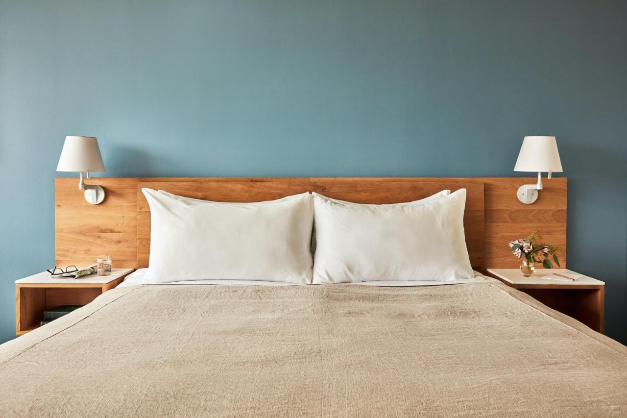 | The Study at Yale, Study Hotels