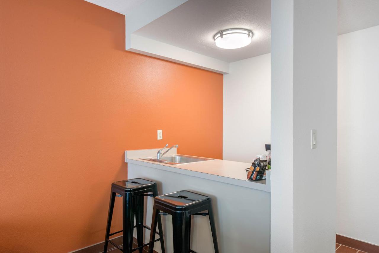 King Suite - Non-Smoking at Sleep Inn Clearwater - St Petersburg
