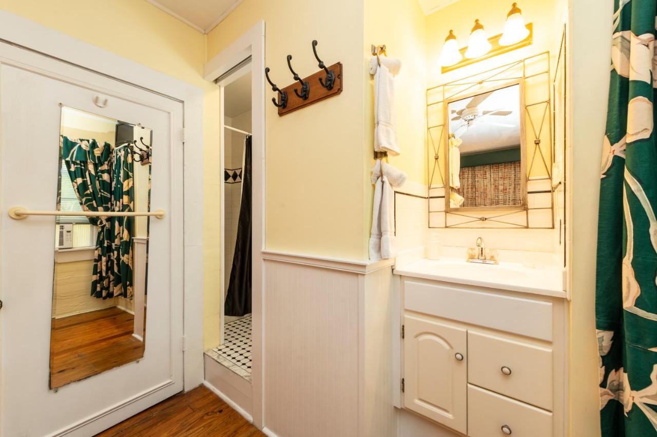  | Knowles House B&B - Adult Only
