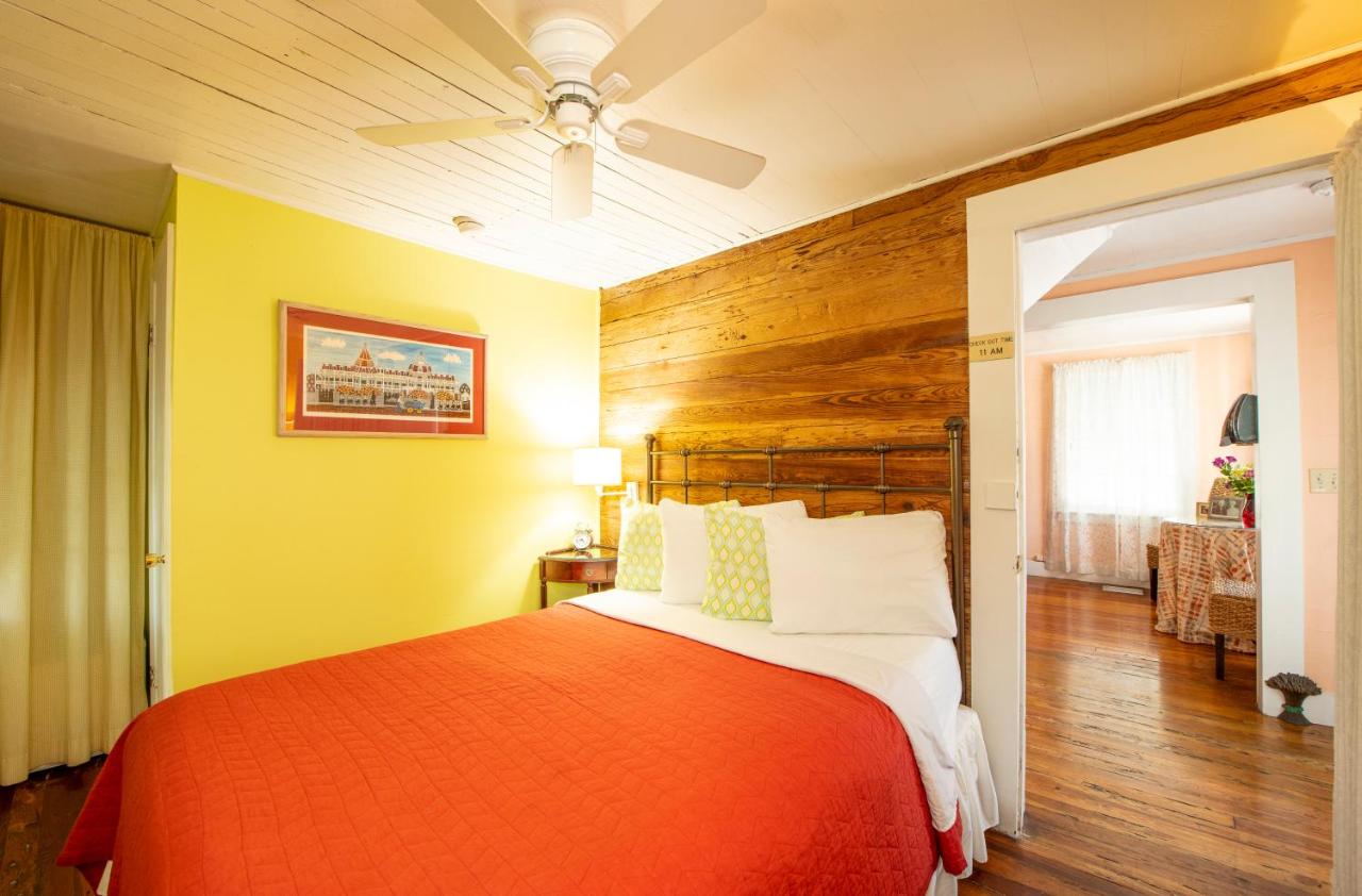  | Knowles House B&B - Adult Only