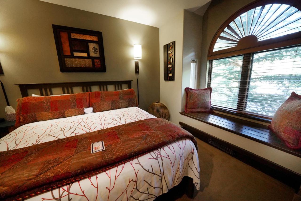 | Frisco Inn on Galena