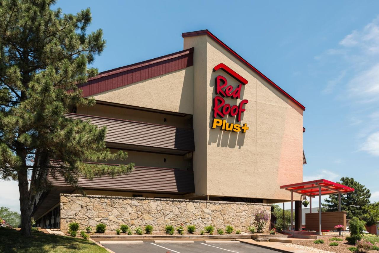 | Red Roof Inn PLUS+ St. Louis - Forest Park / Hampton Ave.