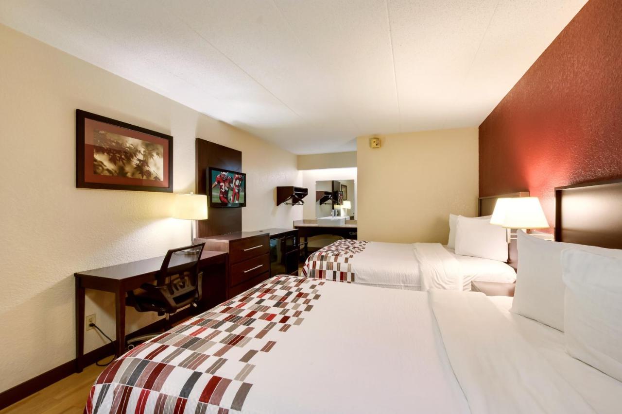Standard Room with Two Double Beds Smoke Free at Red Roof Inn Kalamazoo East - Expo Center