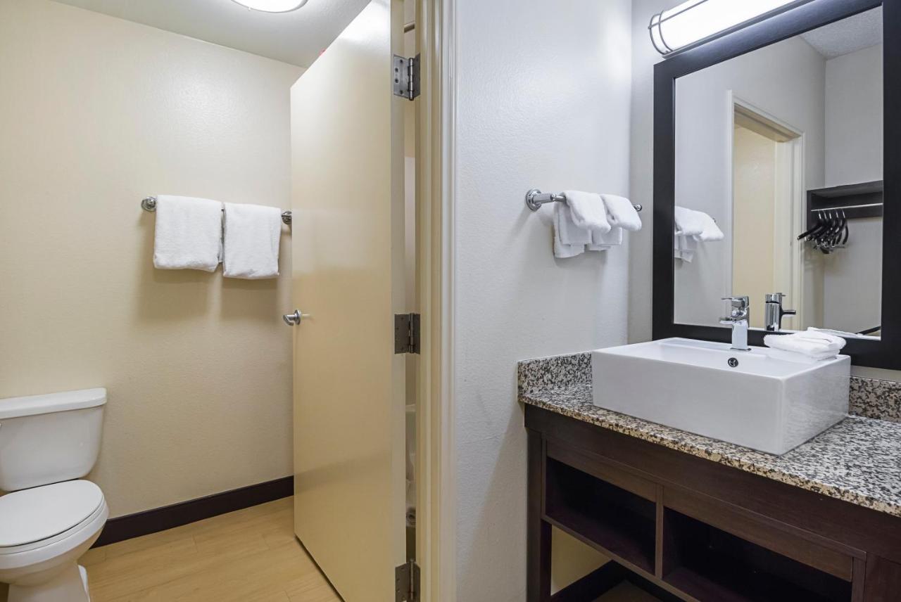 Deluxe Room with Two Double Beds Smoke Free at Red Roof Inn PLUS+ Phoenix West