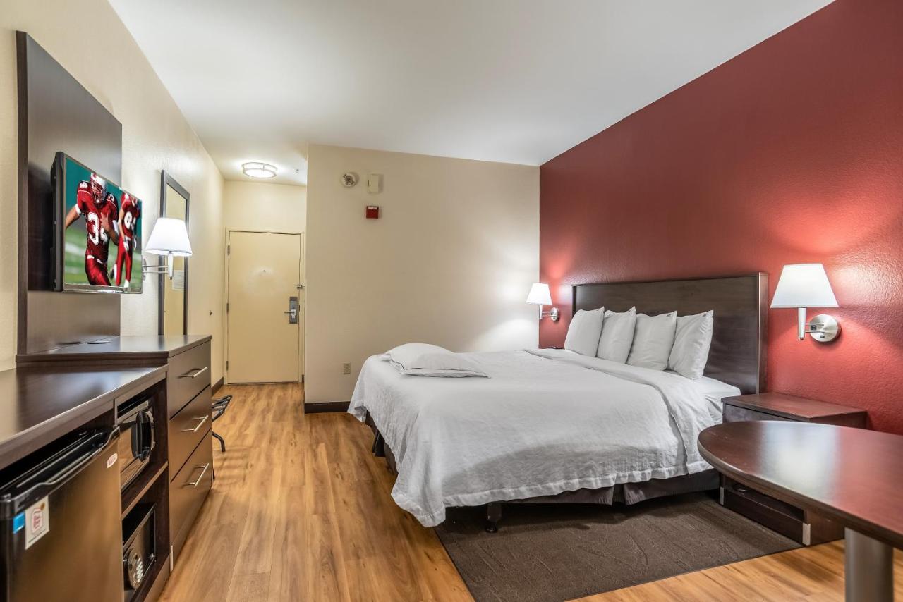 Premium King Bed Disability Access Smoke Free (Upgraded Bedding and Snack Box) at Red Roof Inn PLUS+ Phoenix West