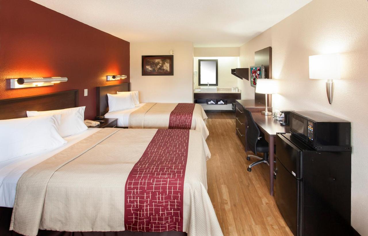 | Red Roof Inn PLUS+ Philadelphia Airport